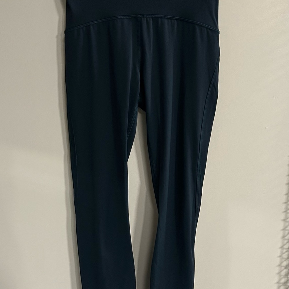 Lululemon 7/8 teal leggings